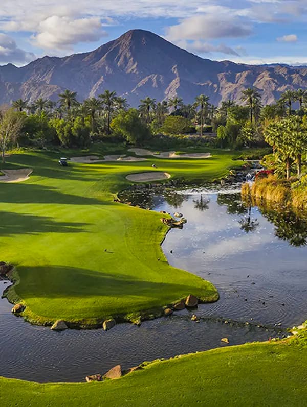 golf-course-in-palm-springs